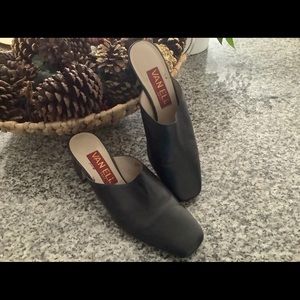 Cute Van Eli size 8M💕